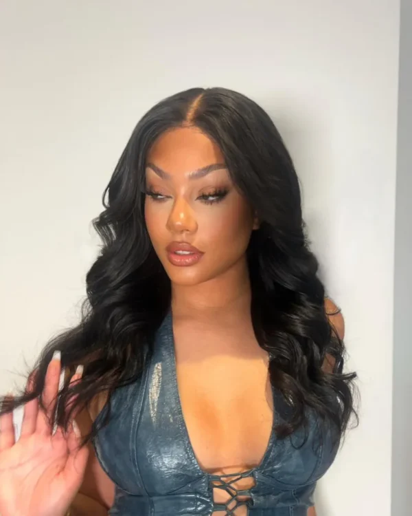 Guleless body wave lace wig